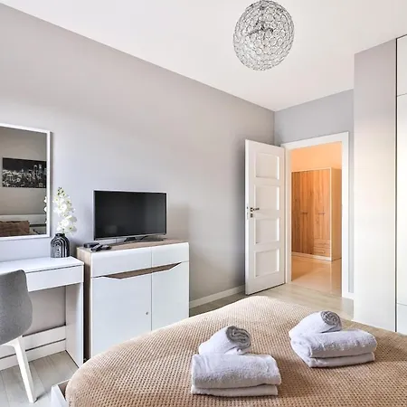 Grochowska 207 Rondo Wiatraczna By Perfectapart * 바르샤바